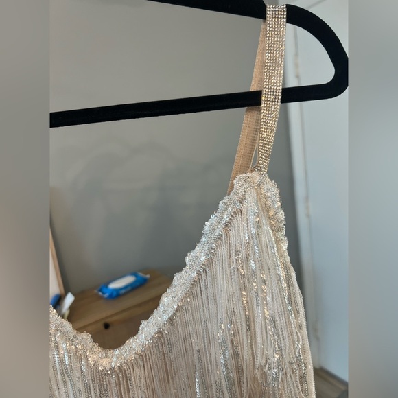 NWT Bronx and Banco Barbie Blanc Fringe V-Neck Mini - reception dress - Size S - Picture 14 of 16